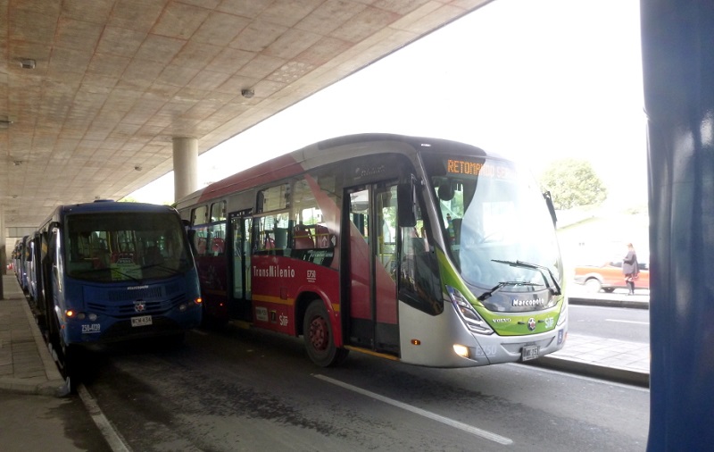 Transporte público do aeroporto de Bogotá até o centro turístico