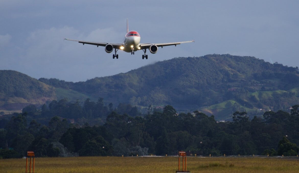 Quanto custa uma passagem aérea para Medellín