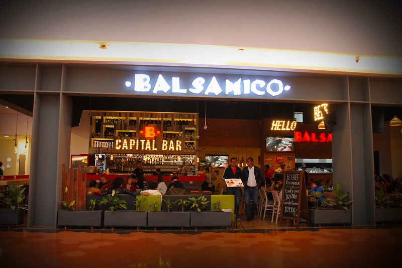 Restaurante Balsamico no Shopping Titan Plaza em Bogotá