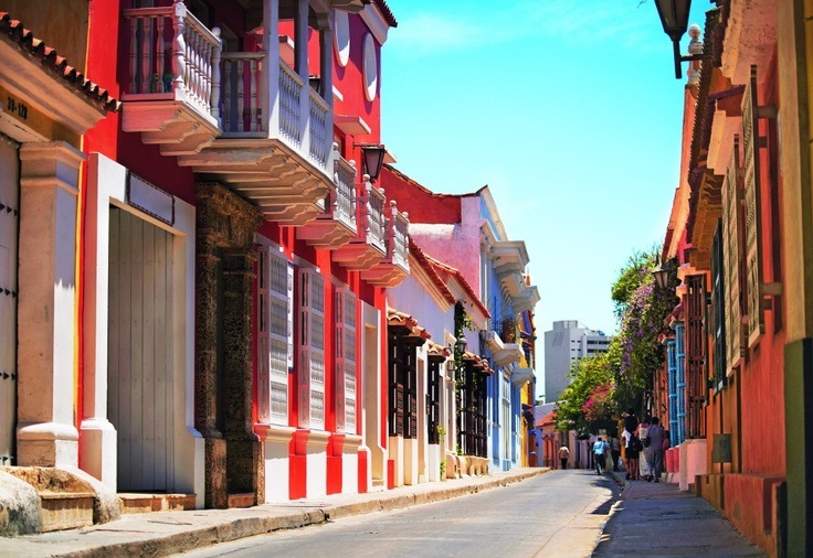 Avenida San Martín para comprar lembrancinhas e souvenirs em Cartagena