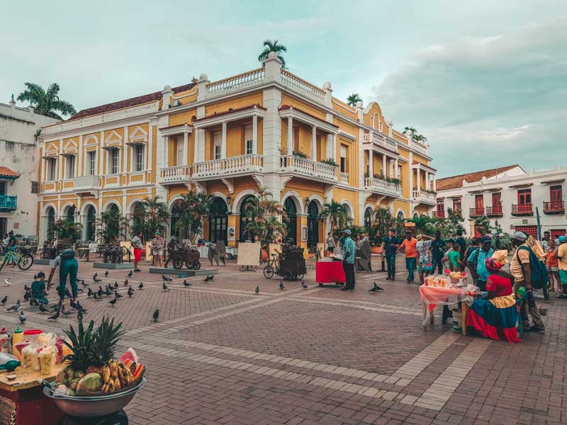 Plaza San Pedro Claver em Cartagena 