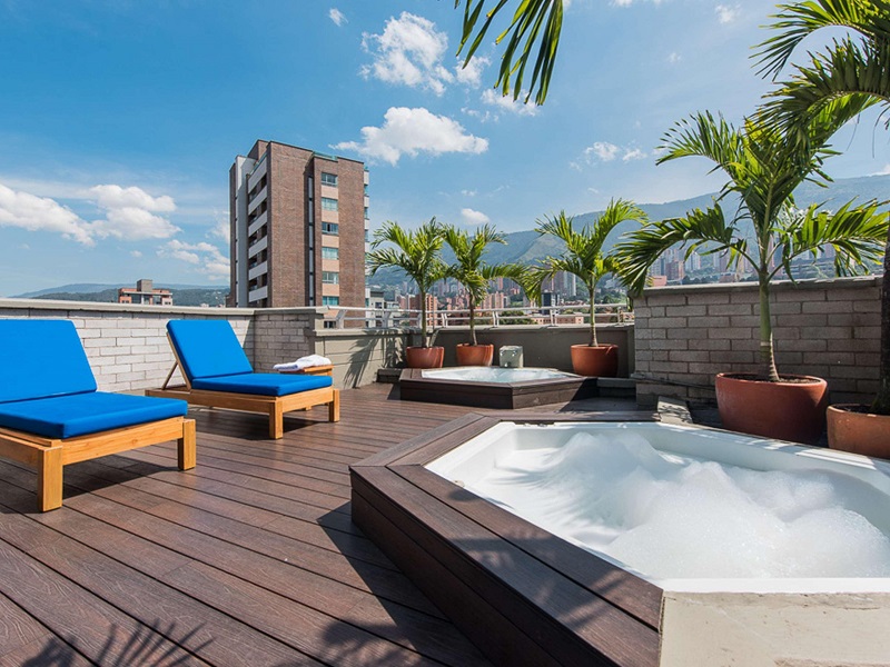 Área de lazer em um hotel de Medellín