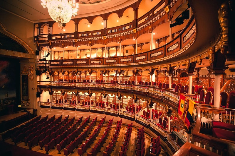 Teatro Heredia Adolfo Mejía em Cartagena por dentro