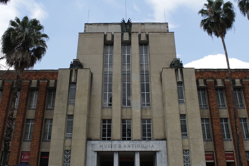 Fachada do Museu de Antioquia em Medellín