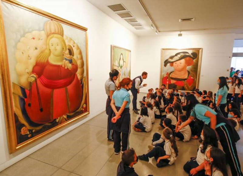Programa educacional acontecendo no Museu de Antioquia em Medellín